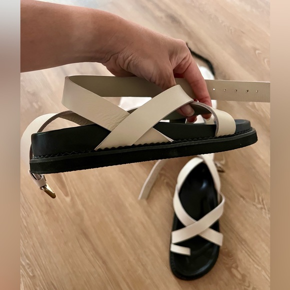 Liberté Leather Brontë Sandal in Ivory size 39 - Picture 3 of 5